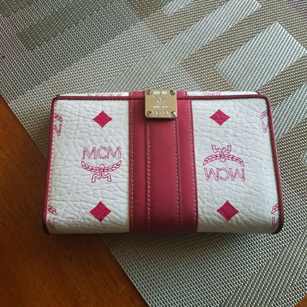 MCM Wallet